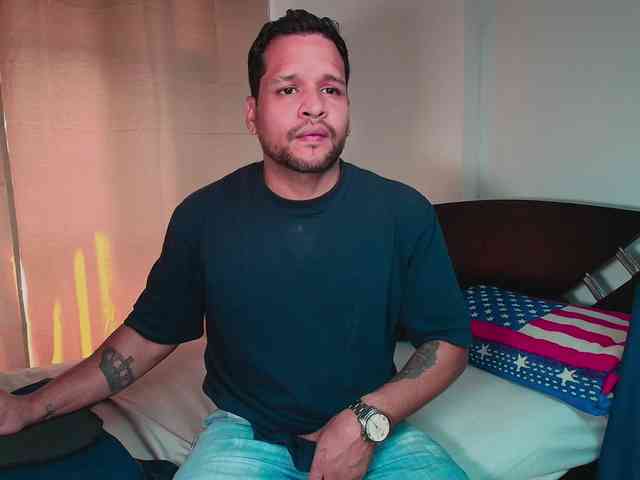 LucasGaeel LucasGaeel