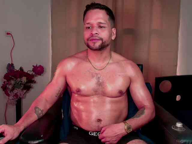 LucasGaeel LucasGaeel