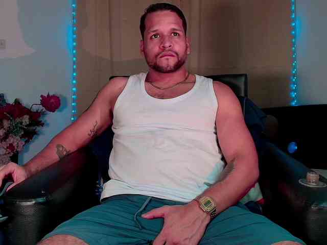 LucasGaeel LucasGaeel