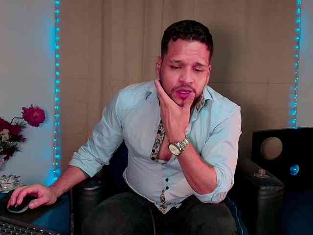 LucasGaeel LucasGaeel