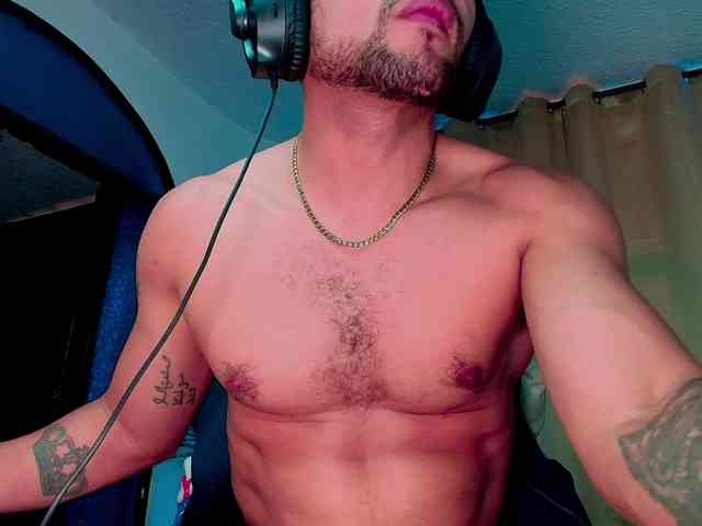 LucasGaeel LucasGaeel