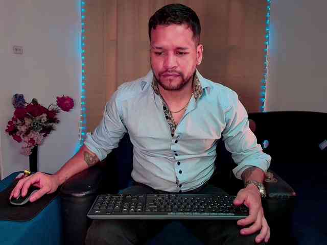 LucasGaeel LucasGaeel