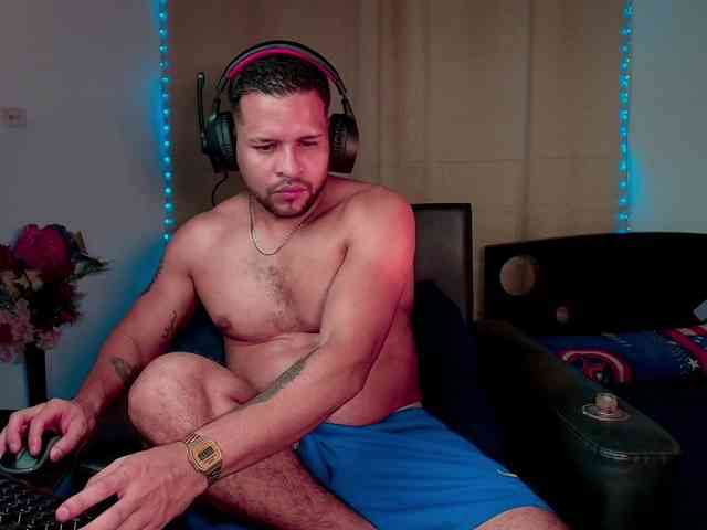 LucasGaeel LucasGaeel