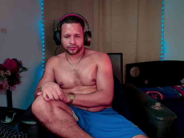 LucasGaeel LucasGaeel