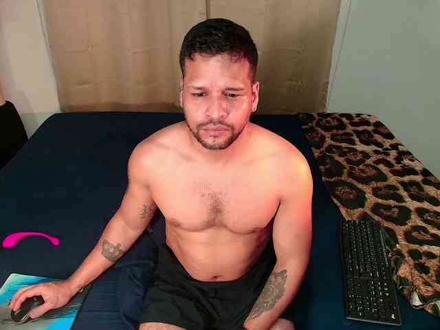 LucasGaeel LucasGaeel