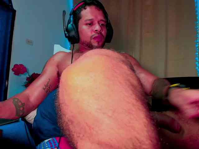 LucasGaeel LucasGaeel