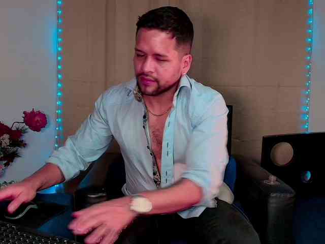 LucasGaeel LucasGaeel