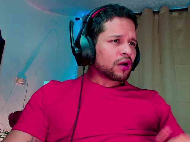 LucasGaeel LucasGaeel