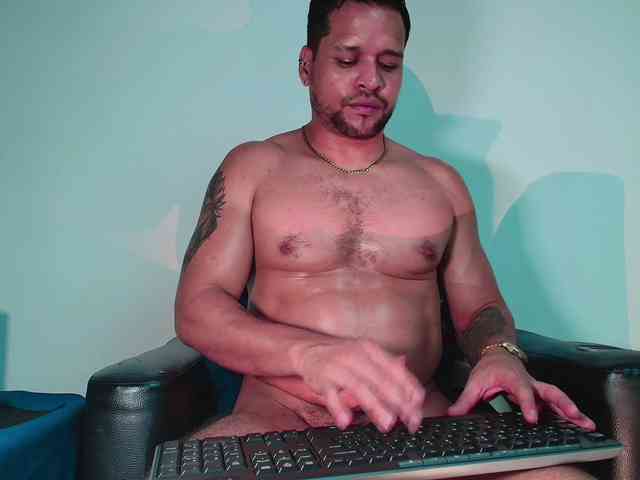 LucasGaeel LucasGaeel