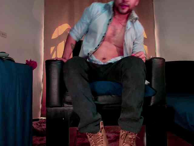 LucasGaeel LucasGaeel