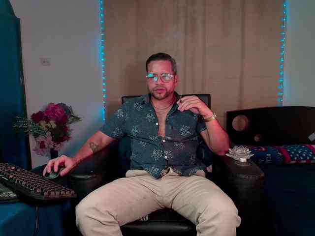 LucasGaeel LucasGaeel