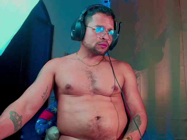 LucasGaeel LucasGaeel