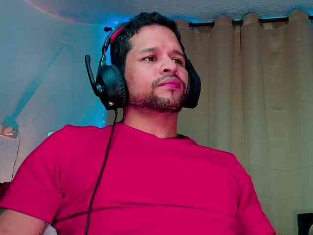 LucasGaeel LucasGaeel