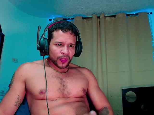 LucasGaeel LucasGaeel