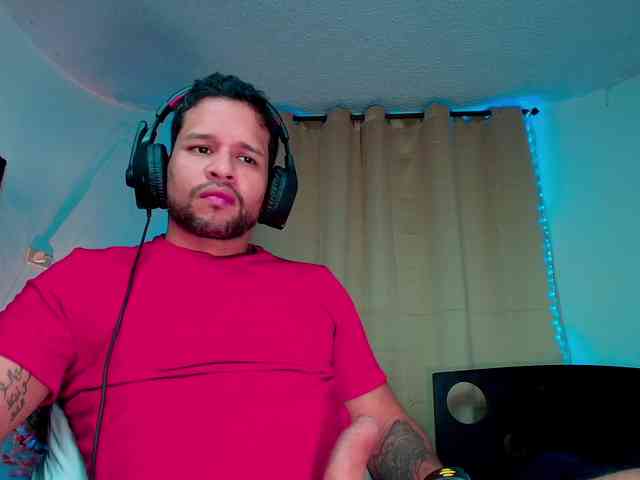 LucasGaeel LucasGaeel