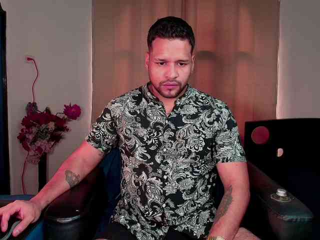 LucasGaeel LucasGaeel