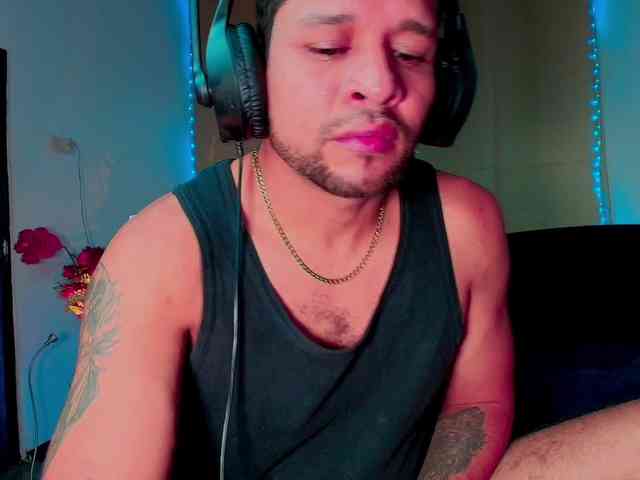 LucasGaeel LucasGaeel