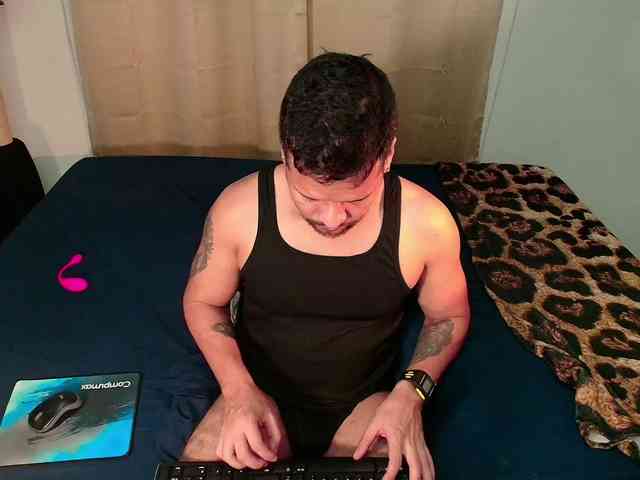 LucasGaeel LucasGaeel