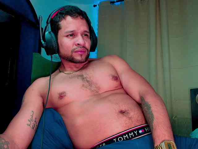 LucasGaeel LucasGaeel