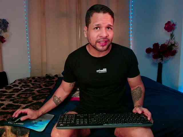 LucasGaeel LucasGaeel