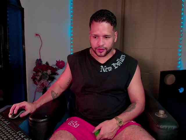 LucasGaeel LucasGaeel