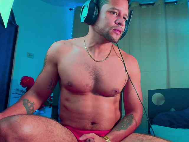 LucasGaeel LucasGaeel