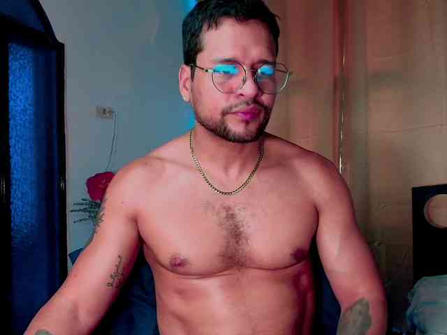 LucasGaeel LucasGaeel