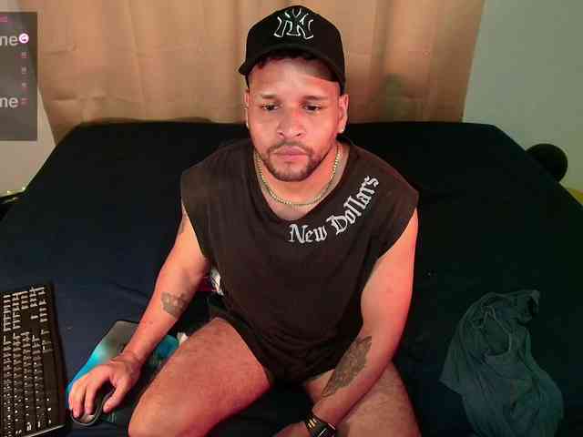 LucasGaeel LucasGaeel