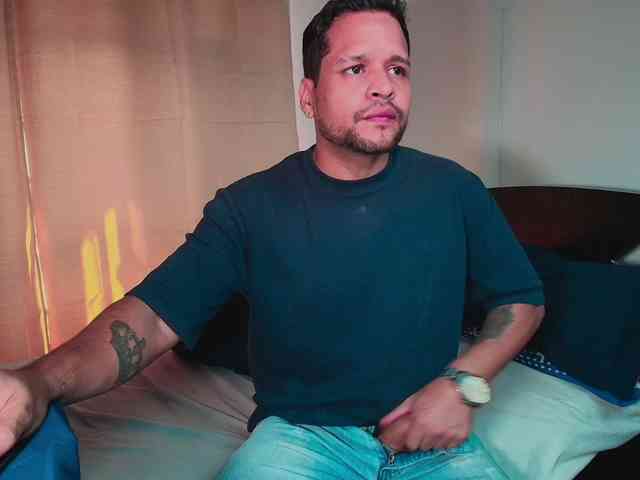 LucasGaeel LucasGaeel