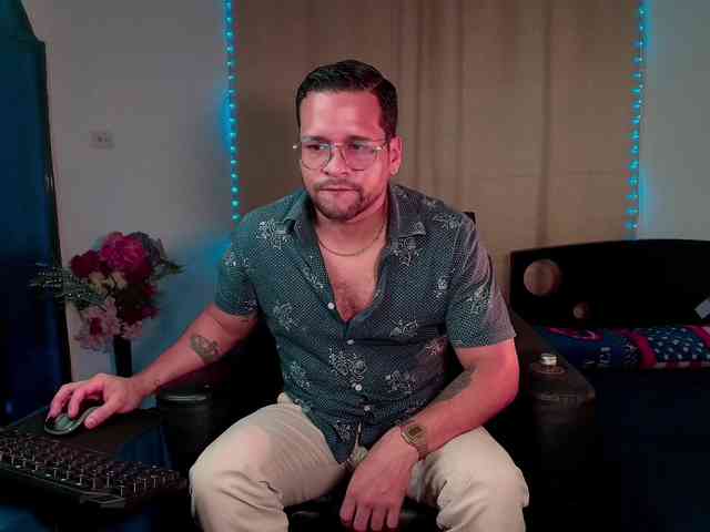 LucasGaeel LucasGaeel