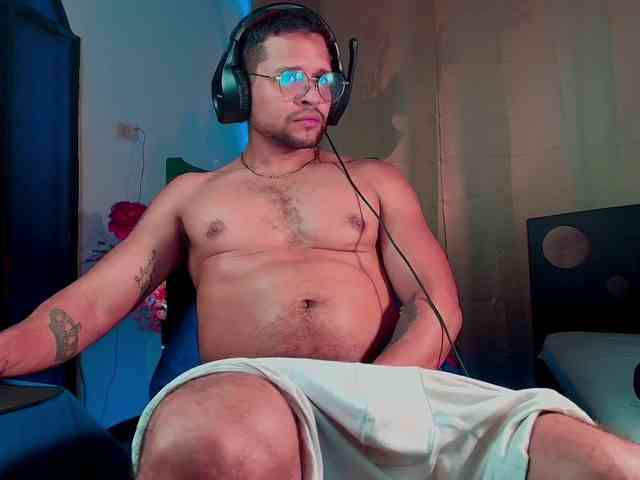 LucasGaeel LucasGaeel