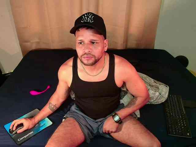 LucasGaeel LucasGaeel