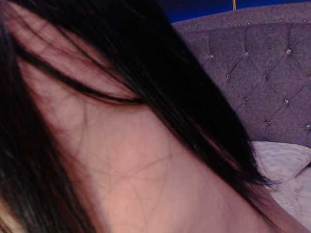 le modèle Gemasweet est en webcam porno dans un show sur le site bongacams, il possède les tags suivants: Latino/Hispanic,Brunette,Shaved