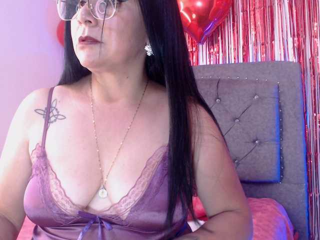 Gemasweet's BongaCams show and profile