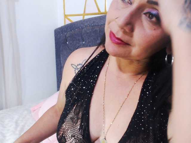 Gemasweet's BongaCams show and profile