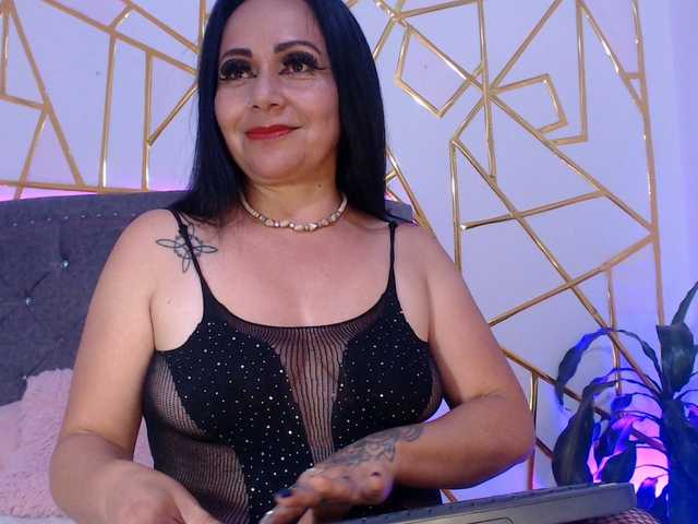 Gemasweet's BongaCams show and profile