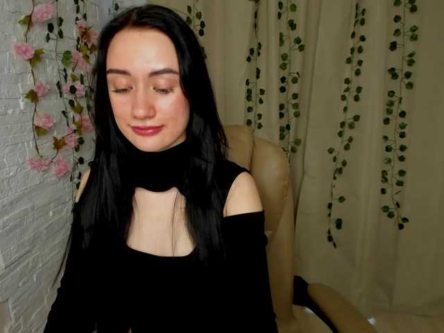 ArinaMeow19's BongaCams show and profile