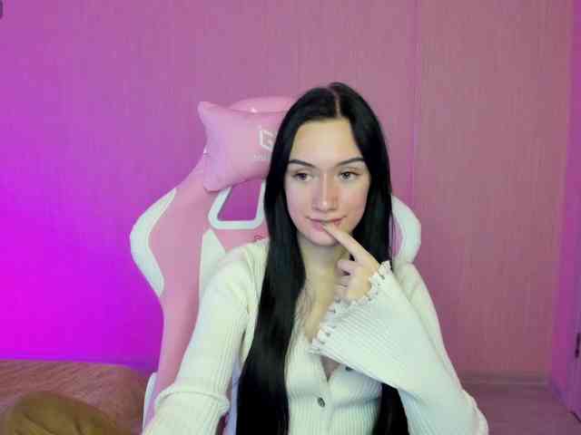 ArinaMeow19 webcam