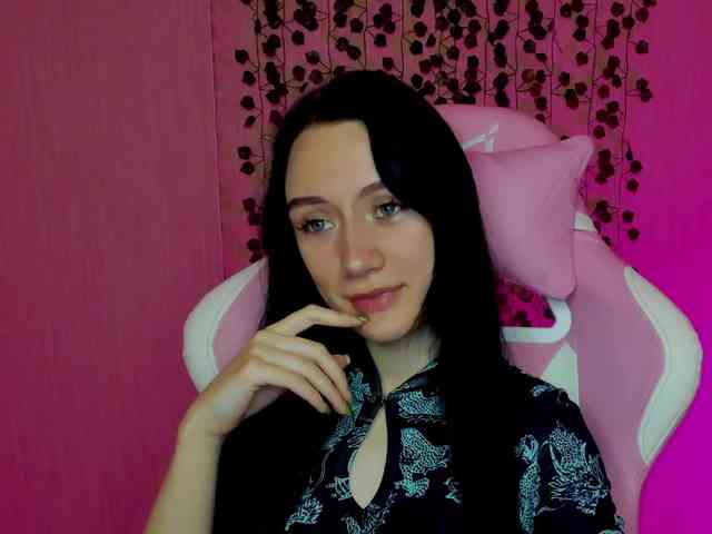 ArinaMeow19 webcam