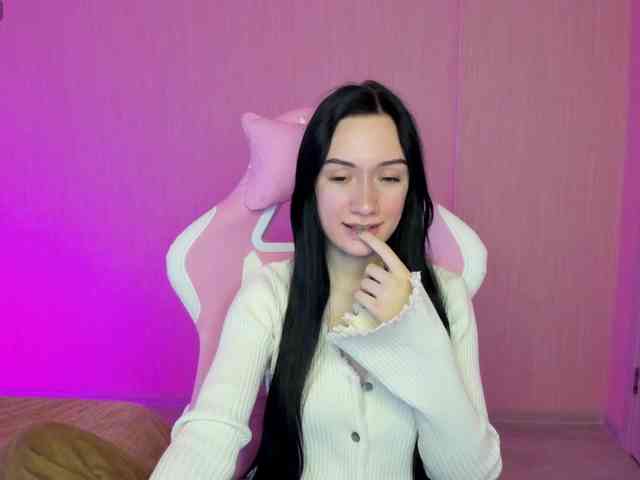 ArinaMeow19 webcam