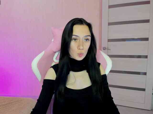 ArinaMeow19 webcam