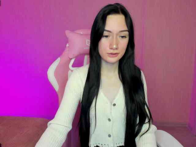 ArinaMeow19 webcam
