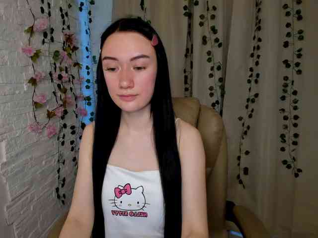 ArinaMeow19 webcam