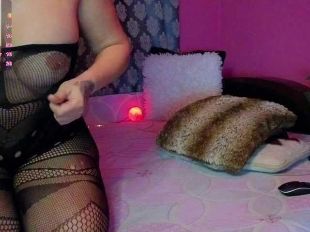 ValentinaVale's BongaCams show and profile