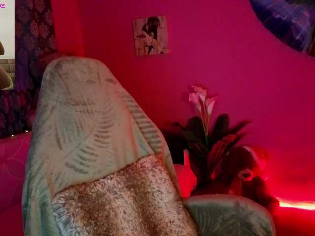 ValentinaVale's BongaCams show and profile