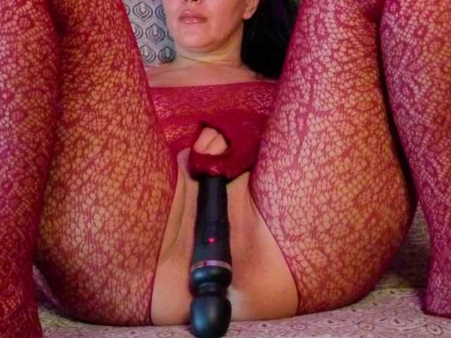 ValentinaVale's BongaCams show and profile