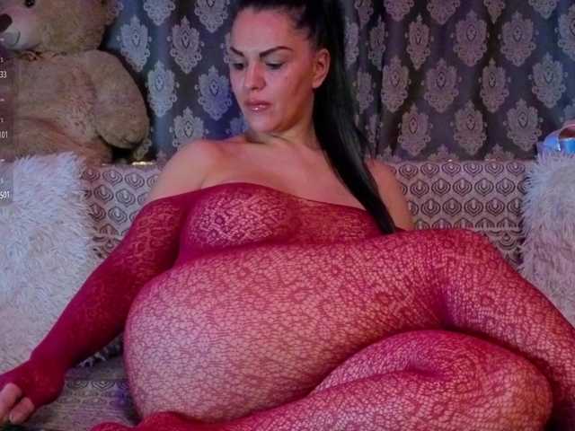 ValentinaVale's BongaCams show and profile