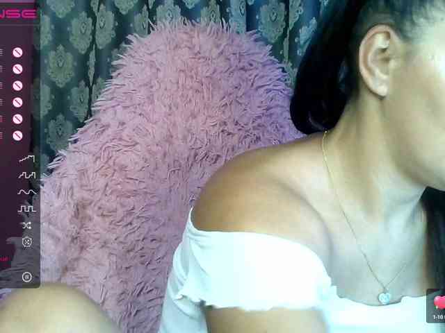 ValentinaVale webcam