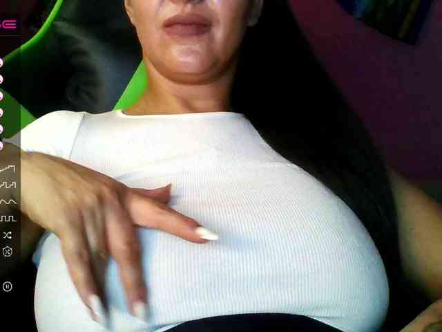 ValentinaVale webcam