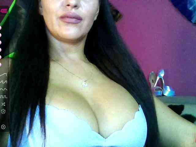 ValentinaVale webcam